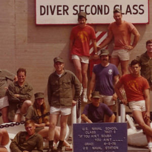Linda Hubbell with dive school classmates