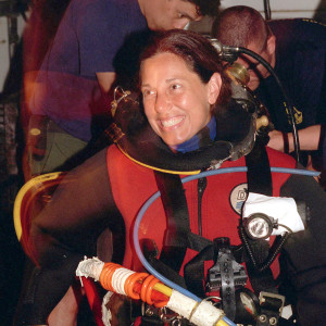 Women Divers: Part of the Navy Team | U. S. Naval Undersea Museum