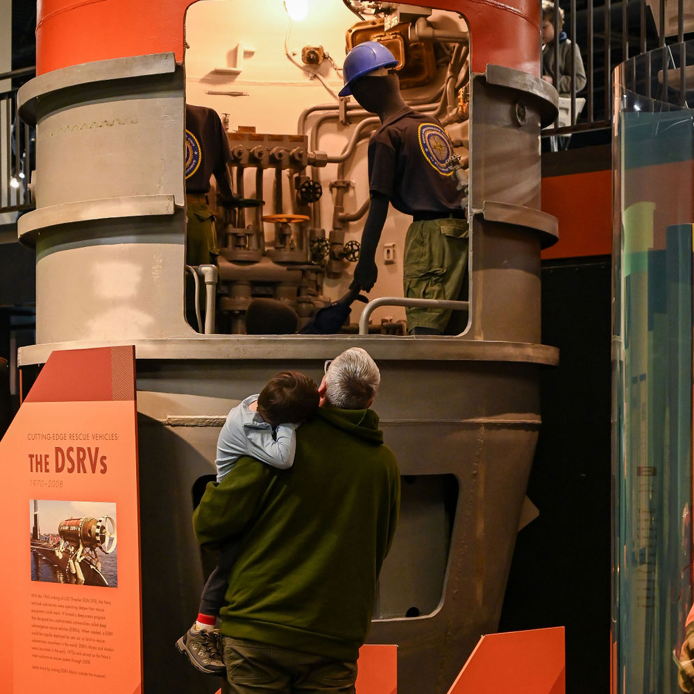 U.S. Naval Undersea Museum building.